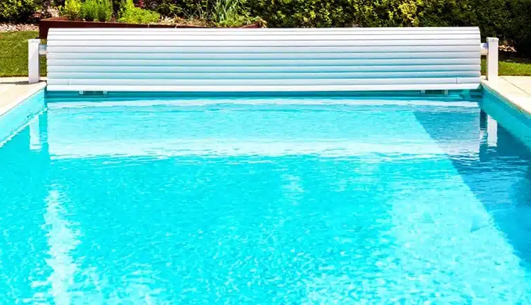 Volet roulant pour piscine